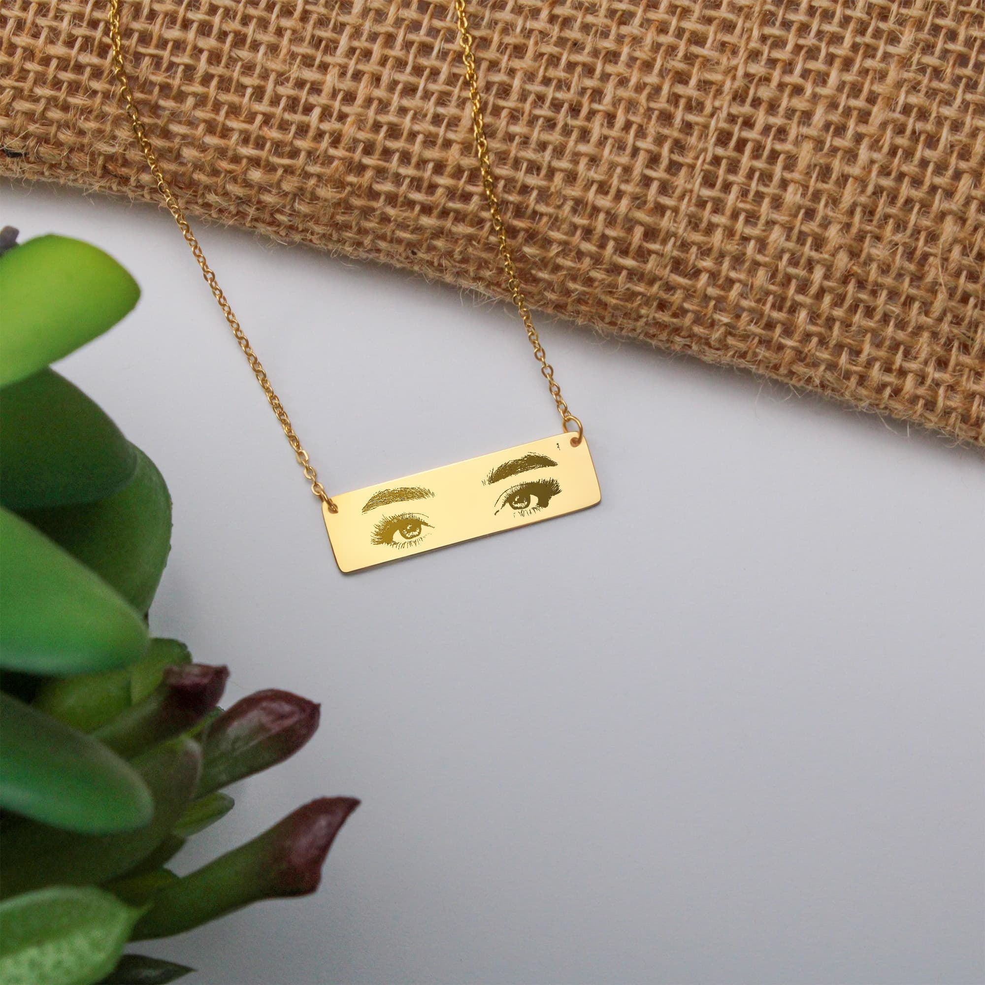 Engraving Eyes Horizontal Bar Necklace