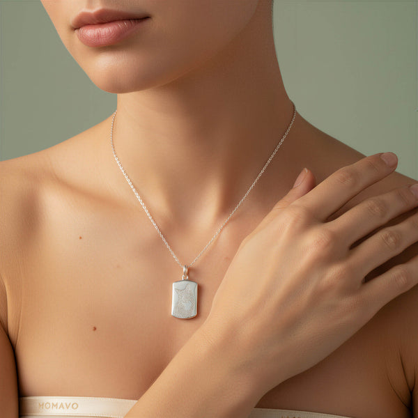 Paw Oval Pendant Necklace | 18K Gold Plated