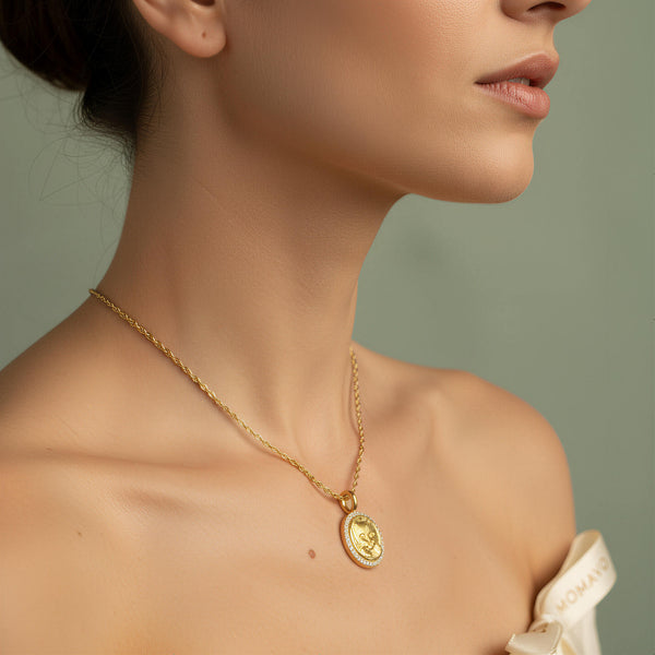 Carved Circle Pendant Necklace | 18K Gold Plated