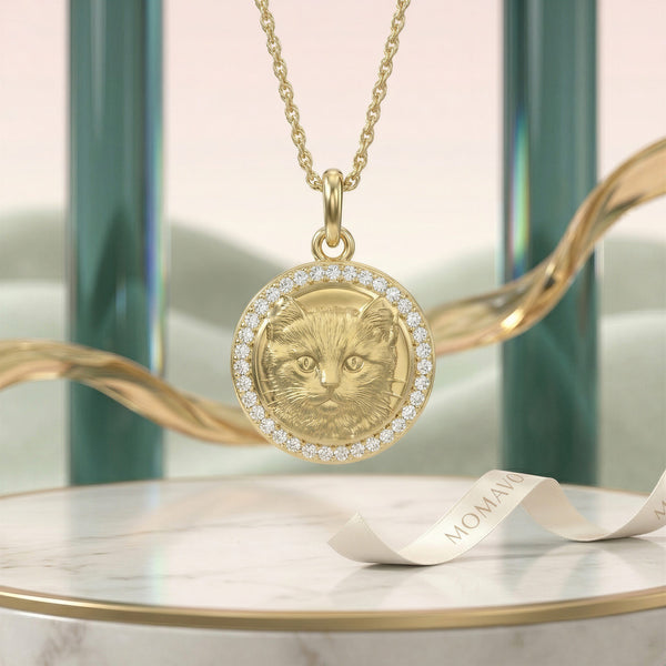 Carved Circle Pendant Necklace | 18K Gold Plated