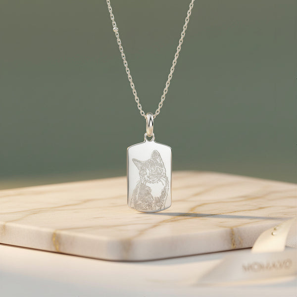 Paw Oval Pendant Necklace | 18K Gold Plated